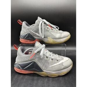 Nike Lebron James XII Low Youth Size 5.5Y Basketball Shoes 744547-014 Womens 7